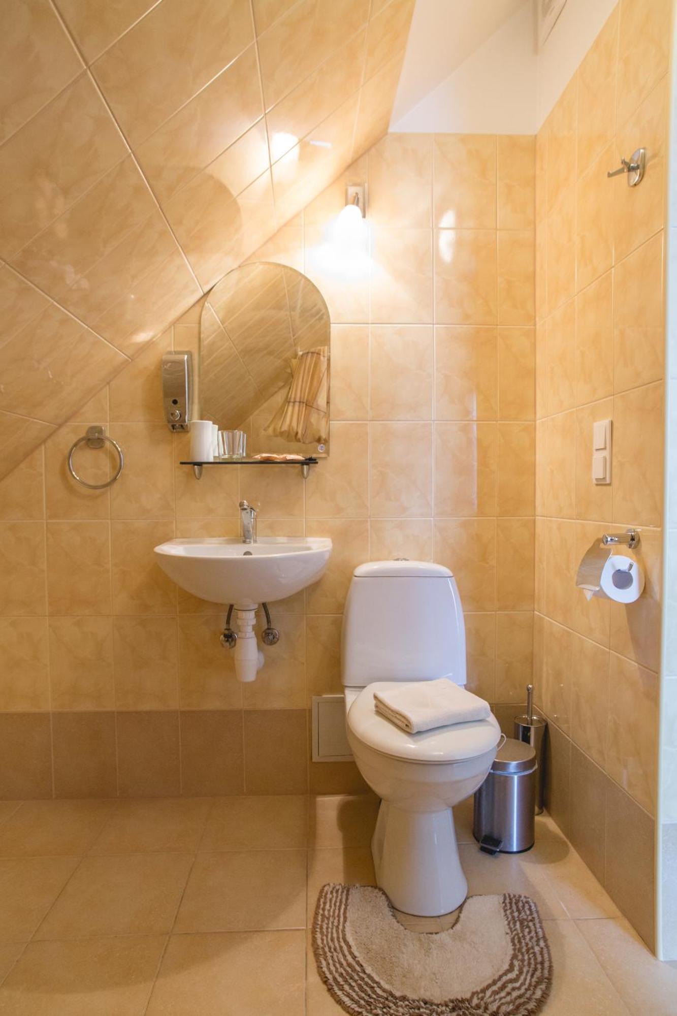 Hotel Viesu Maja Janis Madona Zimmer foto